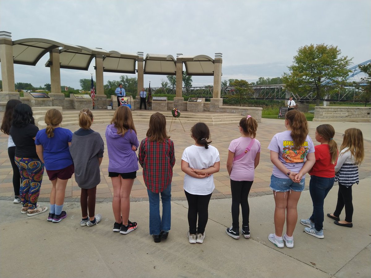 mortlara's tweet photo. I am so proud of these 5th graders.  They did a great job singing our National Anthem, but they did an even better job being respectful at a very serious event.  #WeAre409 @doc_nuge @AtchisonPublic @themusicweaver https://t.co/oMkNPE2mNG