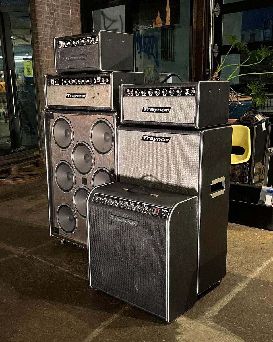 TraynorAmps's tweet photo. Beautiful shot of vintage Traynor amps! 😍
📸 : @maindragmusic
#traynor #traynoramps #guitaramp #guitarhead #guitarcab #bassamp #basshead #basscab #bassist #livemusic #tubeamp #musician #bassguitar #bassplayer #amplifier #guitaramp #music https://t.co/MhirhZMwEV