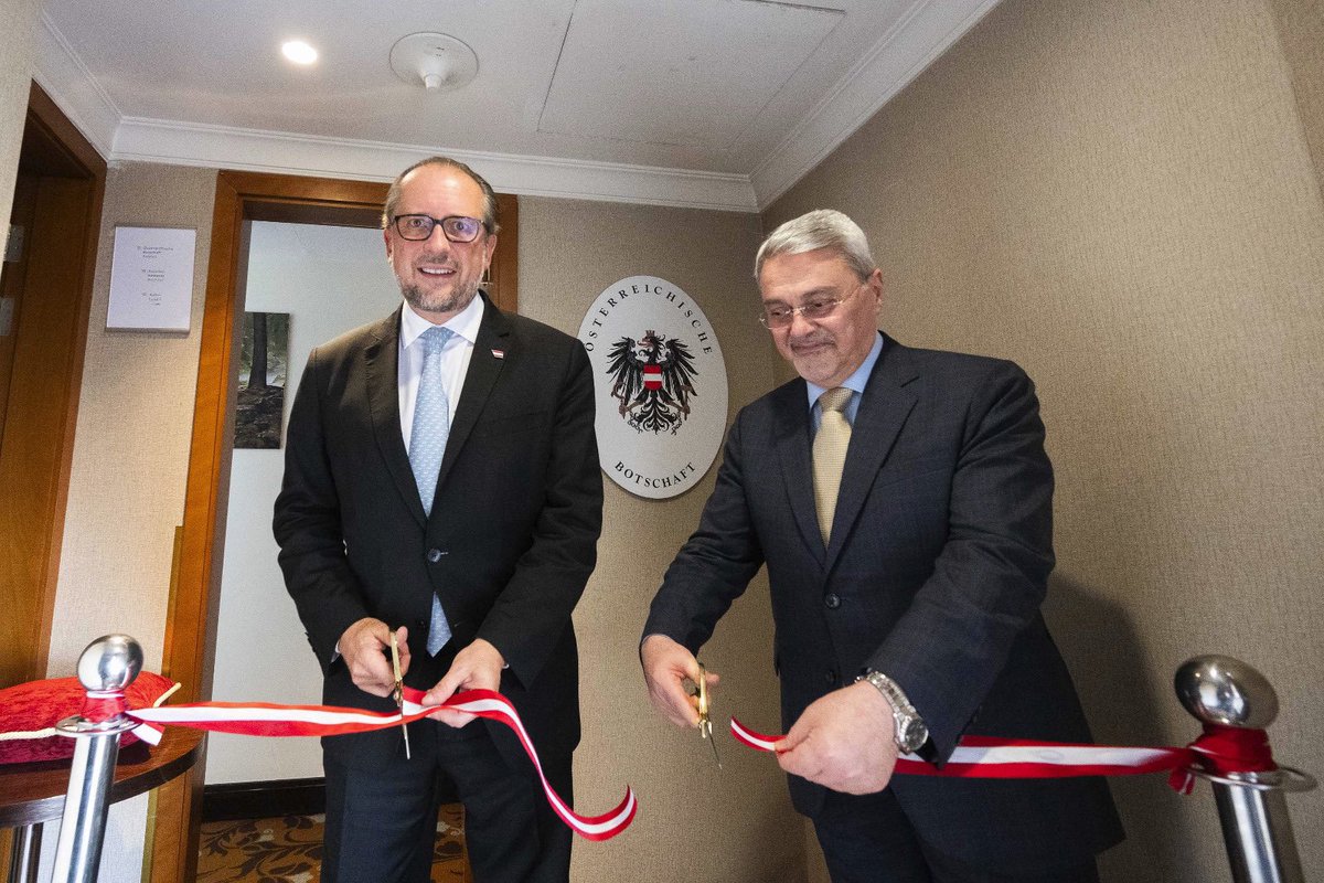JegirKH's tweet photo. A historic moment! The Austrian Embassy in Baghdad is officially opened @MFA_Austria with Dr. @a_schallenberg, The Austrian Minister for European and International Affairs being in Baghdad with Dr. @Fuad_Hussein1, @Iraqimofa
#CAIraq #FANof #EFA23 #BoldEurope https://t.co/ycs1hQKlPb