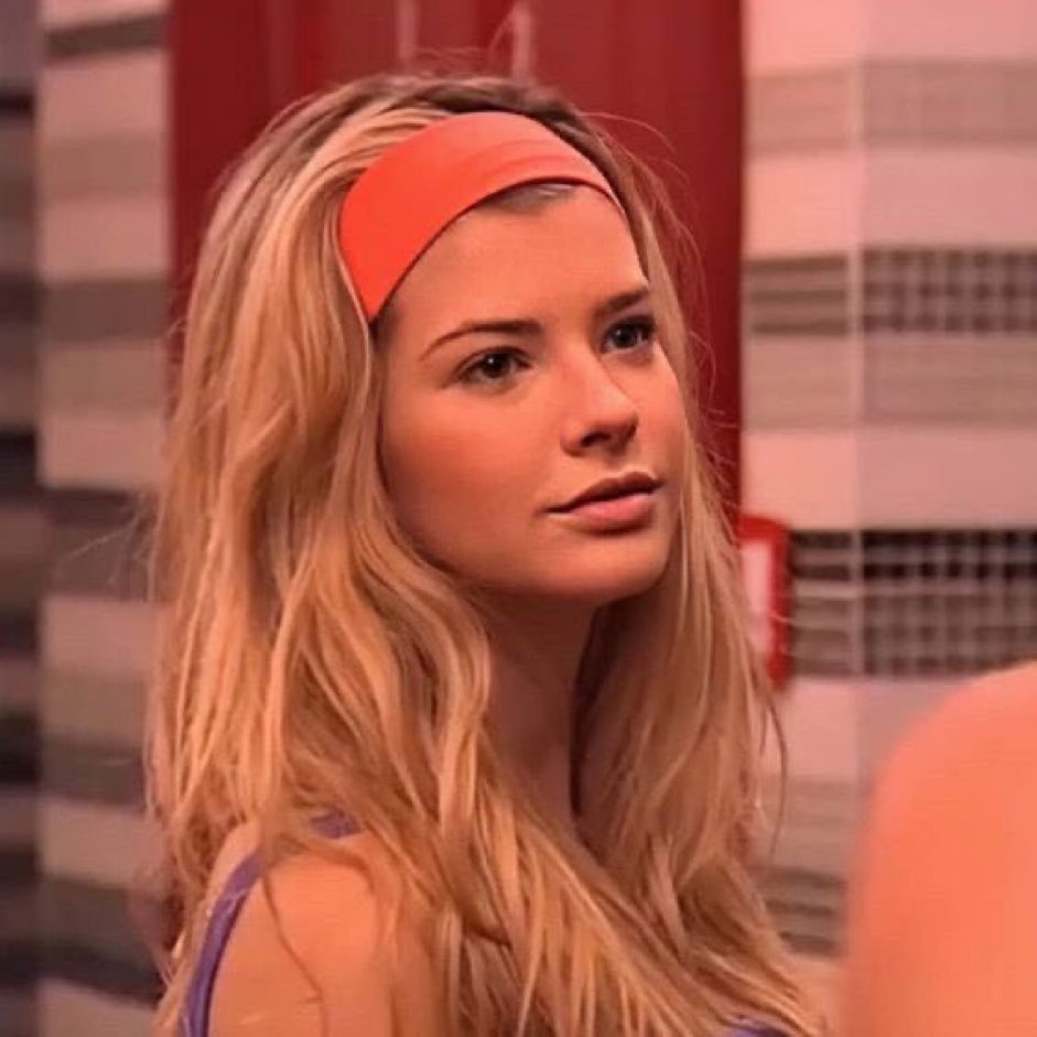 If she’s got a million haters, I’m one of them
if she’s got one hater, its me
If she has no haters, I’m dead