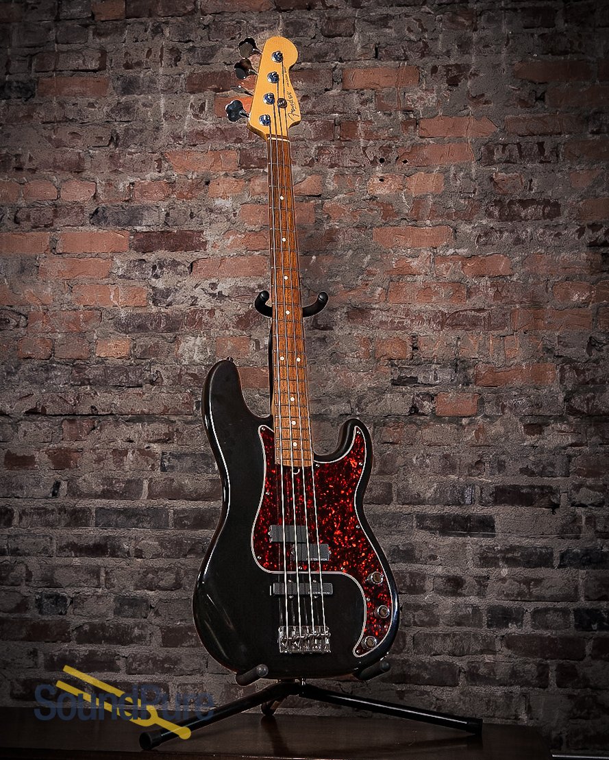 SoundPure's tweet photo. A verified piece from Jim Root's personal collection, this modded P-bass is sure to melt some faces. All original, with the Basslines pickups, now known widely as Seymour Duncan's. Get it before it's gone! @slipknot #metal #slipknot #soundpure https://t.co/aG3IQ3I0D4