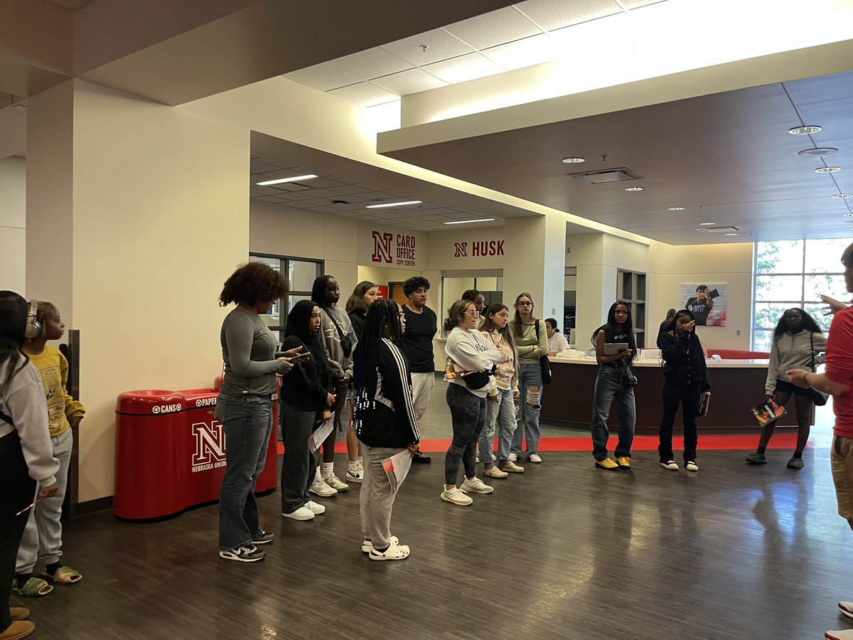 The furthest college visit yet to visit to @UNLincoln! Our streak for amazing weather continues!Thanks for hosting our @AVID4College Seniors UNL! We had a great time!We might have some future Huskers! 🌽@NorthtownNews