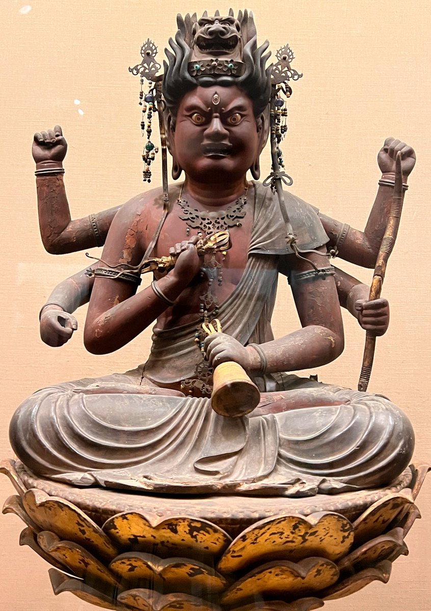 heartistartist_'s tweet image. Amazing day chillin’ with the homies @_kevin_io &amp;amp; @atomikpunc at the San Antonio Museum of Art! Saw so many beautiful pieces and am feeling so inspired..🖼️

P.s. Don’t forget to vote for @KreatePlatform for Project Catalyst😉 Last day is the 14th! #Vote4Art #GoSeeArt🎨