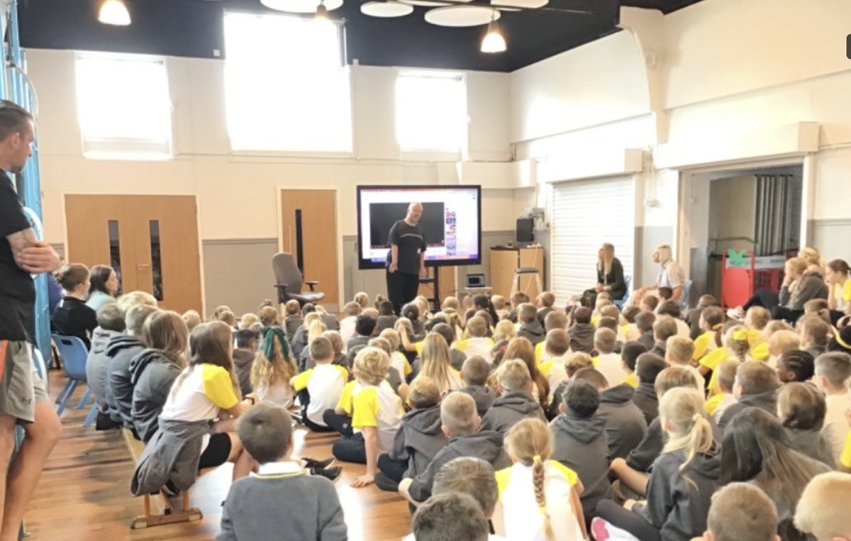 What an inspirational visit from <a href="/breakinglimits3/">Breaking Limits</a> today! The incredible Bart Gee began with an assembly explaining to our children how he has turned disability into possibility! Followed by visits to each class, Bart shared how he has defied the odds to achieve triathlons &amp; more!