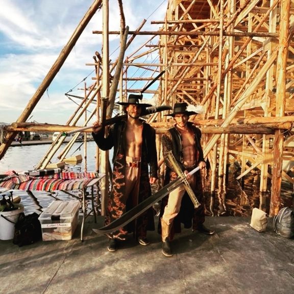 SteveWard101's tweet photo. Who'd pull a stunt like that. They did. I did.

Just a little appreciation post to the stunt team for their incredible work and all the days we spent training together.

Nap time now. https://t.co/WGkgpBq6cJ