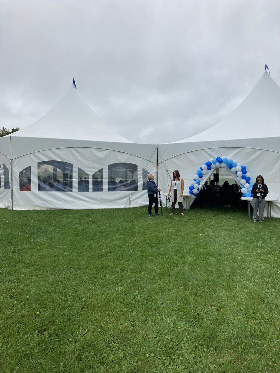 Lana_Hansen's tweet photo. Awesome Employee Appreciation event today. Almost 600 in attendance. Loved seeing everyone. So thankful for the help from my colleagues. Ouph...are my legs tired!!! #WeAreMedavie https://t.co/LThQaP19lR
