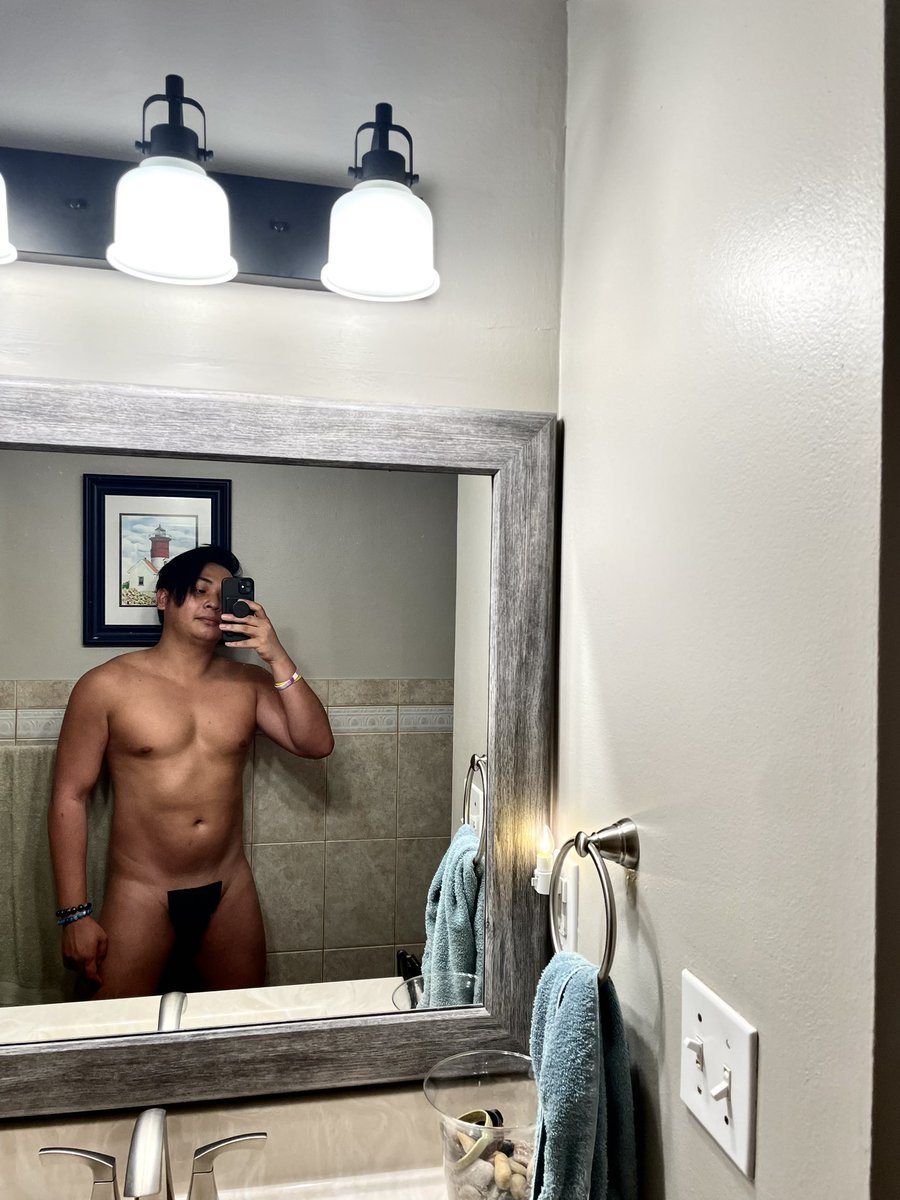 the_JM2125's tweet photo. Strapless Thong #cstring #thong https://t.co/DDJNtGKCxj