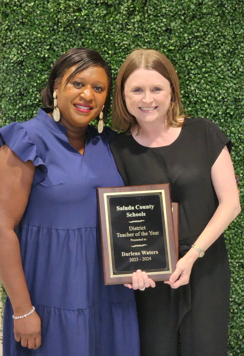 ymoore03's tweet photo. Congratulations to @saludaschools Teachers of the Year and District Teacher of the Year, Darlene Waters. https://t.co/9vKmz2CahL