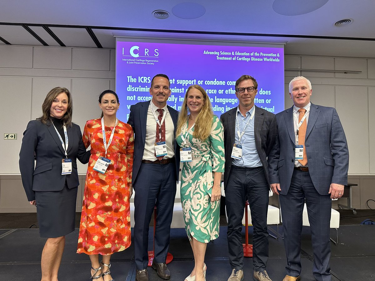 SimonGortz's tweet photo. Great @CartilageRepair meeting in 🇪🇸, catching up on latest science and w friends & mentors. Game vs @FCBarcelona_cat vets absolute highlight. Can’t wait to bring the next and best ICRS meeting to #Boston as program chair! #nomanel #orthotwitter https://t.co/BRjEUVXa9A
