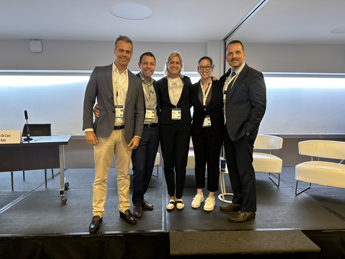 SimonGortz's tweet photo. Great @CartilageRepair meeting in 🇪🇸, catching up on latest science and w friends & mentors. Game vs @FCBarcelona_cat vets absolute highlight. Can’t wait to bring the next and best ICRS meeting to #Boston as program chair! #nomanel #orthotwitter https://t.co/BRjEUVXa9A