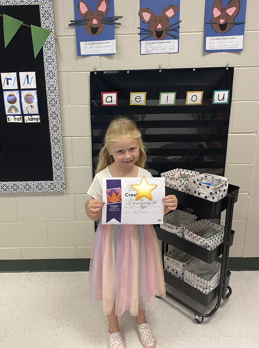 dawn_bishop's tweet photo. Proud of our “creative” Jr. Trojan! 👏🏻👏🏻#coreessentials @MVESGainesville https://t.co/0JXdhrHj9v