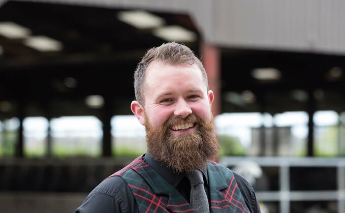 Meet the @UKDairyDay cattle judges 🐄 

This year's #UKDairyDay will see five cattle breeds take to the ring, with three of these breeds hosting their national show at the event.

farmersguardian.com/news/4121629/m…

#teamdairy #dairyfarmer #dairy #showsandsales