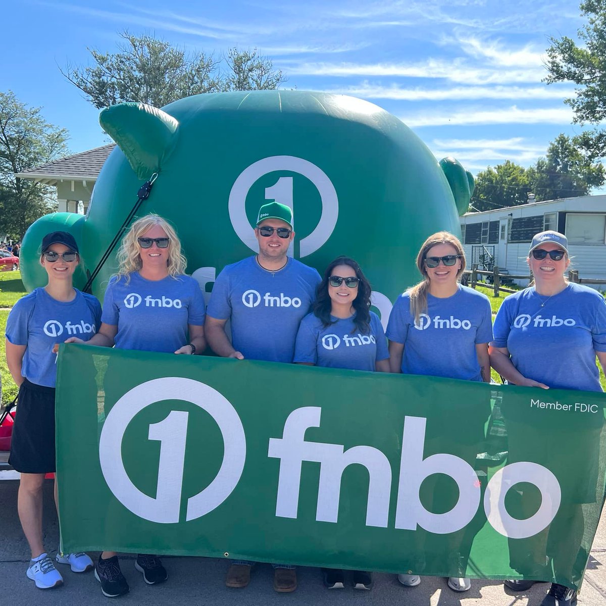 fnbo's tweet image. Join Penny on her summer adventure and discover the world through our trusty little piggy bank&apos;s eyes! 🌍✨ #PennyThePiggyBank #AdventuresOfPenny #InsideView