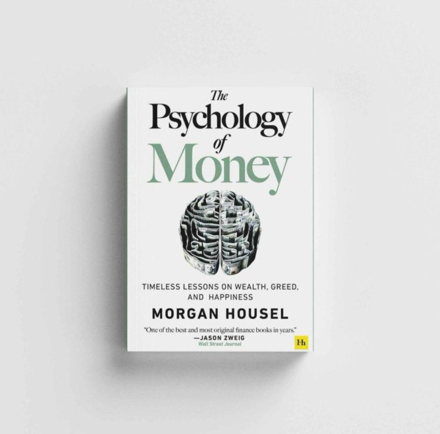 Business_Nerd_'s tweet photo. 10 books to read in your 20s that will change your life:

1. https://t.co/iGY2WDgwwC