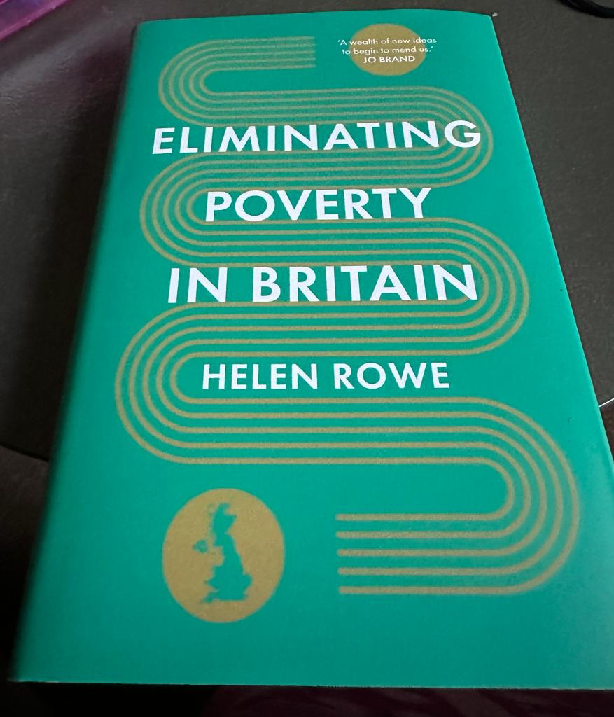 Helen Rowe tweet media