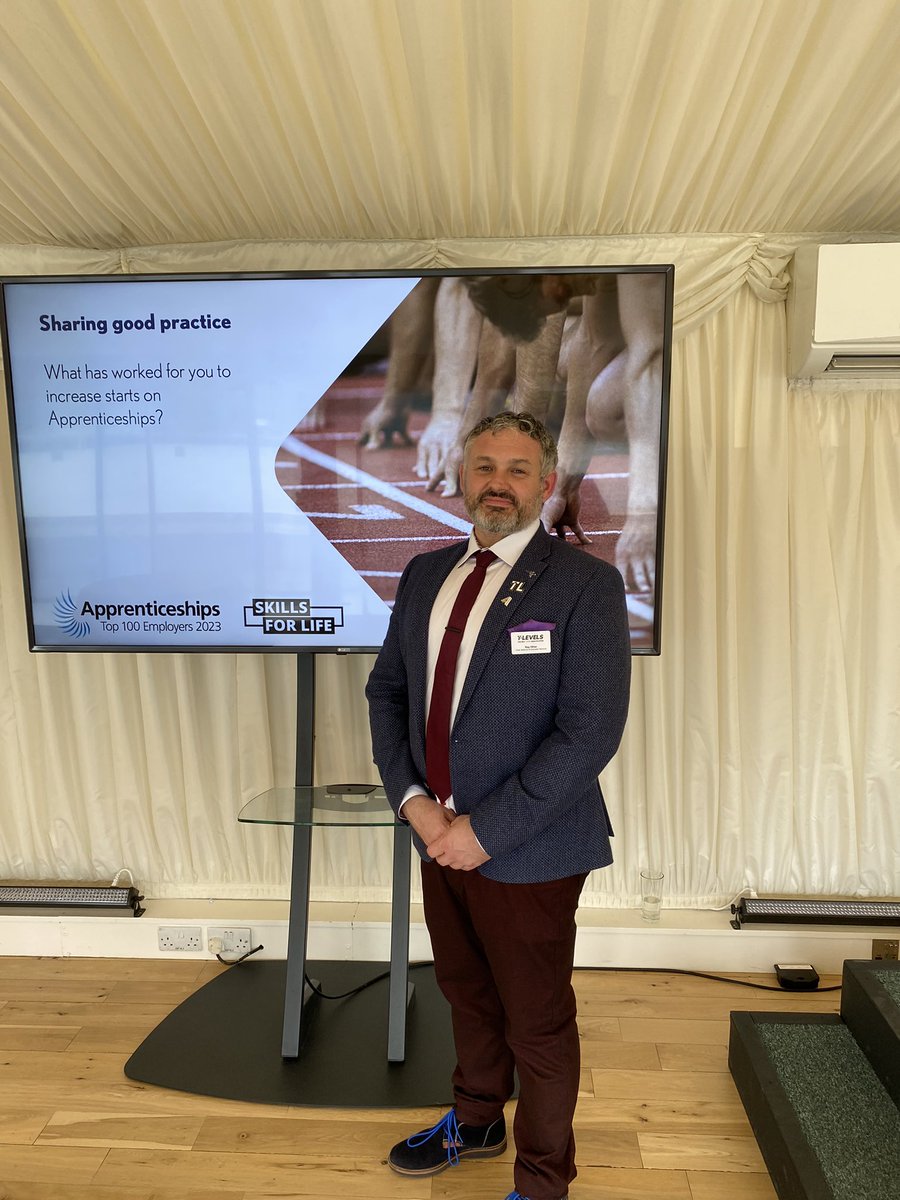 RayOlive8's tweet photo. Fantastic day in the #houseofcommons with the Top Apprenticeship Employers in England. Really great to talk with this group of dedicated employers about #tlevels and how they compliment there current apprenticeship offer #TopAppsEmployers #Futureworkforce #tlevelambassadors https://t.co/OzvHDFNBII