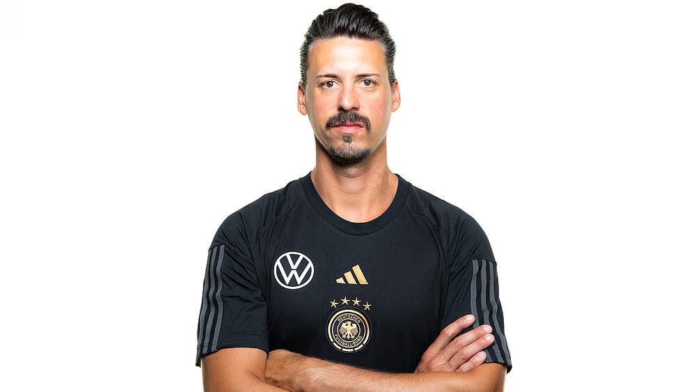 Dieser Mann holt den EM Titel nach Deutschland und ihr könnt nichts dagegen tun #GERFRA