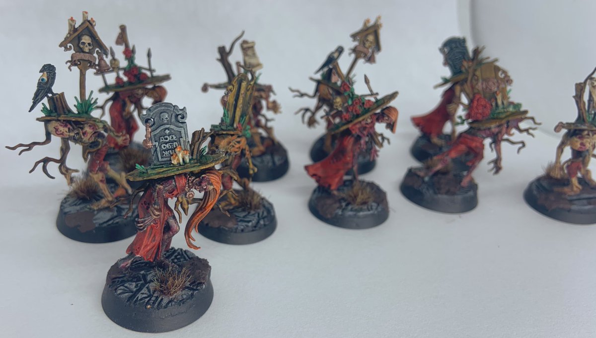 WarPumpkin88's tweet photo. Deadwalker Zombies finished. What an interesting group, nice textures and ability to explore colour.

#paintingwarhammer #warmongers #newaos #warhammercommunity #aos #AgeofSigmar https://t.co/zKCgVM9rI3