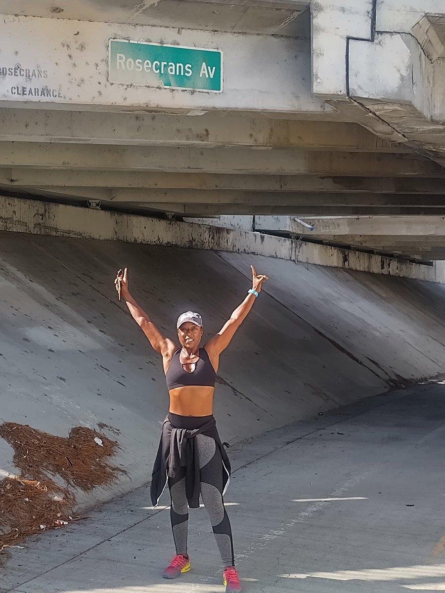 jxmason's tweet photo. #Quik says, "You can #find me on #Rosecrans!" #LosAngeles #Trails #walkingthedog #healthy #healthylifestyle #HealthyLiving https://t.co/C6PISfSGoQ