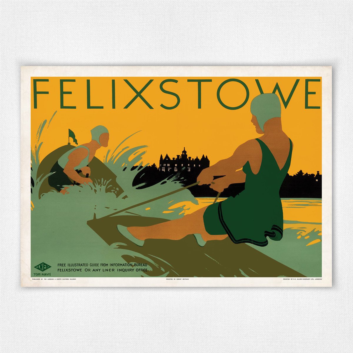 FelixstoweMus's tweet photo. Historical fact: To end the week, two more #TRAIN travel posters from #1930s
Both from #LNER. Artists were #TomPurvis &amp; #WRSScott
Which has been your favourite? @FelixstoweMus @RainbowJules @felixstoweradio #museum #History https://t.co/wxN6hE03RI