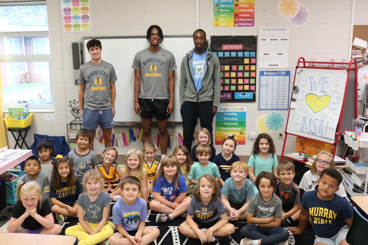 MurraySchools's tweet photo. Today was a great day at MES--MSU Basketball and Baseball Racer athletes visited classrooms and read books to the students!  Special thanks to Coach Steve Prohm @CoachProhm and MSU athletics for spending time with our students today and reading their favorite books!#murrayschools https://t.co/4YiOthwJk5