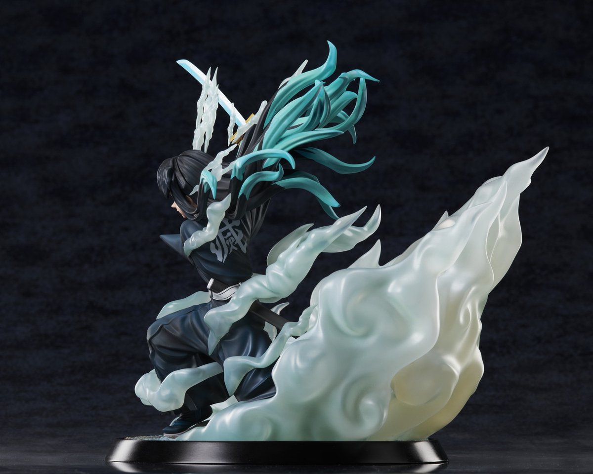 DemonSlayerUSA's tweet photo. Muichiro Tokito unleashes his Mist Breathing in the breathtaking new figure from Aniplex+ 😲

[ PRE-ORDERS CLOSE NOVEMBER 20 ]

🛒 Find out more: https://t.co/R8HplAhU4k https://t.co/7epgnGFTlz