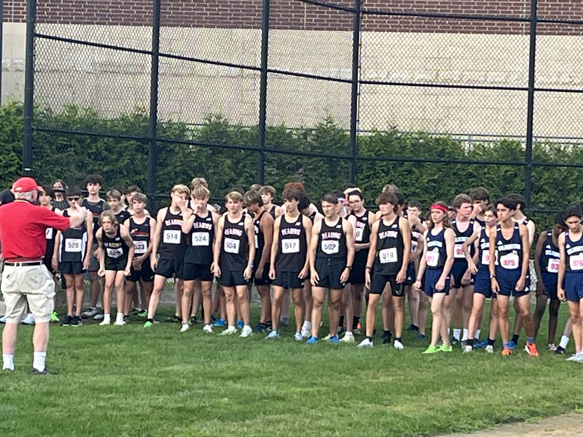ReadingXC's tweet photo. Let’s go Reading Boys XC! https://t.co/GMKqOT8U8M