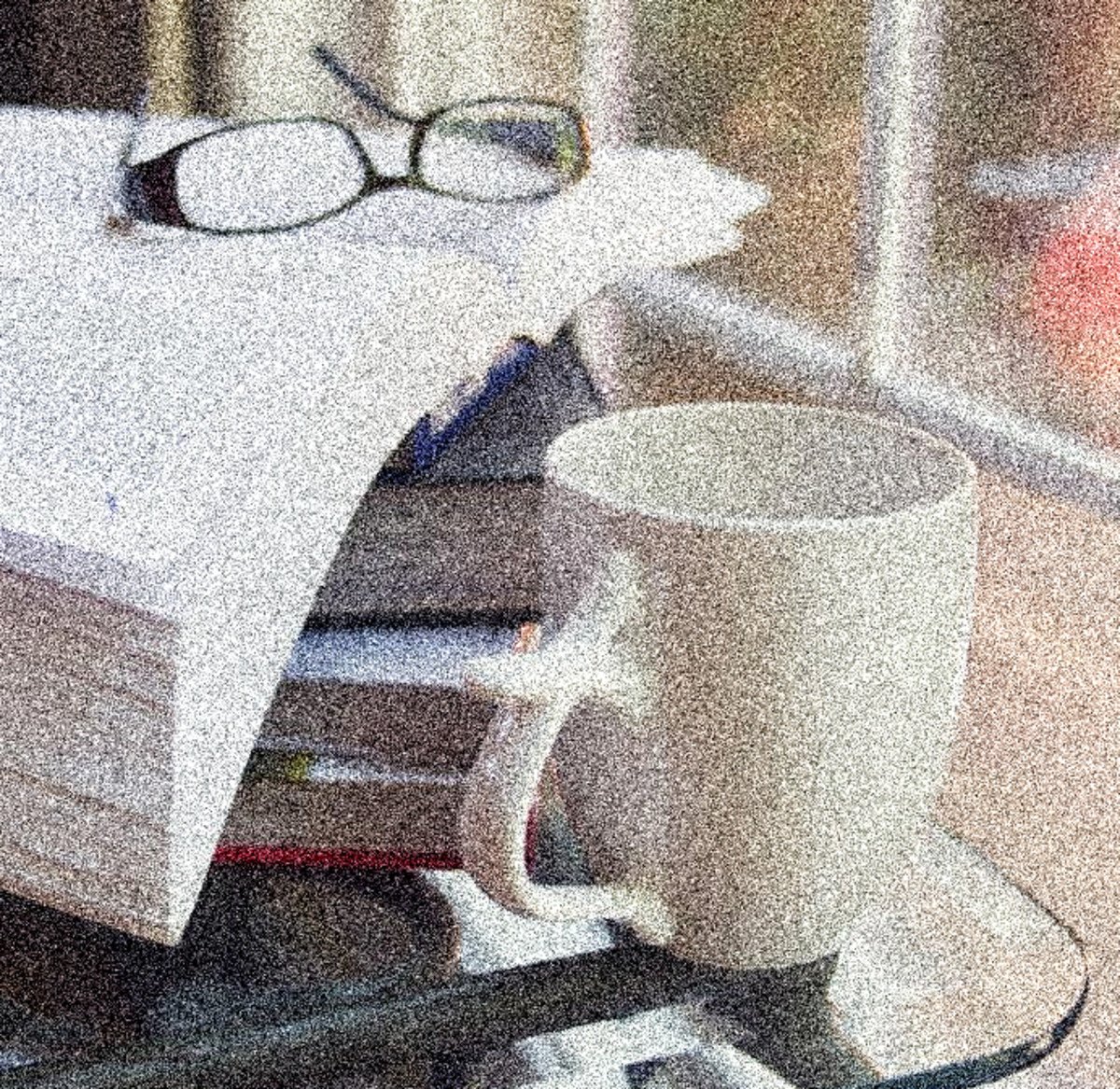 1/Seeing static? This could be visual snow syndrome. Read along this purely educational thread to learn more about this neurological condition!

#visualsnowsyndrome #vs #VSS #disabilitytwitter #neurology #neurotwitternetwork #meded #migraine