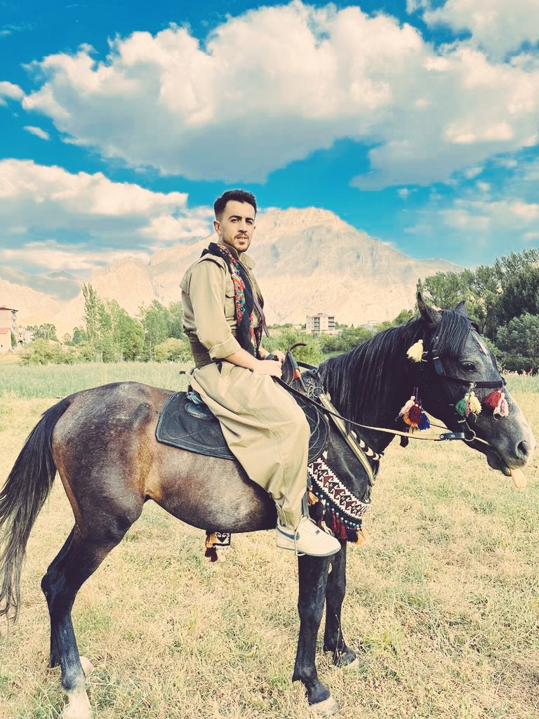 Harunky07's tweet photo. Ez û Çiya yê sîmbîl🏔️ https://t.co/UueYUYqaNw