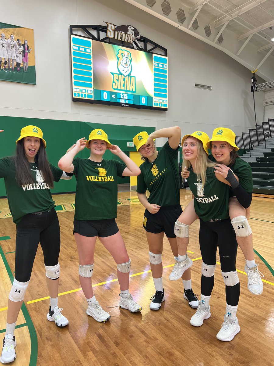 THIS WEEK AT 🏠

🏐 The <a href="/SienaVB/">Siena Volleyball</a> home opener serves up this week's <a href="/SienaCollege/">Siena</a> docket Wednesday night at the UHY Center, featuring #SienaSaints bucket hats for the first 💯 fans and <a href="/whatspoppinalb/">What's Poppin Gourmet Popcorn</a> 👒🍿

⚽️🏉 The action wraps up with a pair of big Saturday matinees

#MarchOn