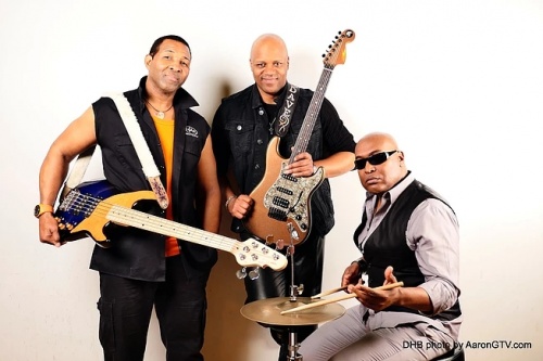 Funfest's tweet image. Check out the Dave Hamilton Band at the City of Westland Craft Beer and Wine Festival at Tattan Park in Westland this Saturday.

Come hear their unique brand of music as they cover everything from Classic Rock, Pop, Funk, and Motown.

More info at westlandbeerfest.com