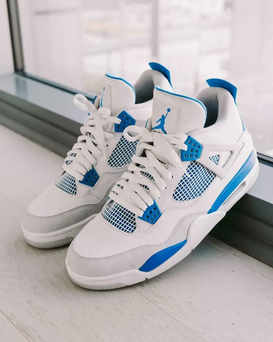 JustFreshKicks tweet media