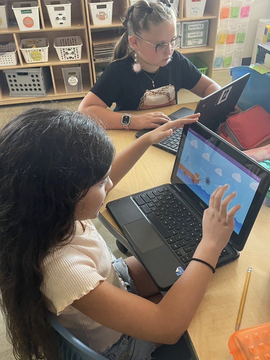 tweetingonthird's tweet photo. We had such a fun time reviewing today using @PlayBlooket! https://t.co/aGnkA5mQDx