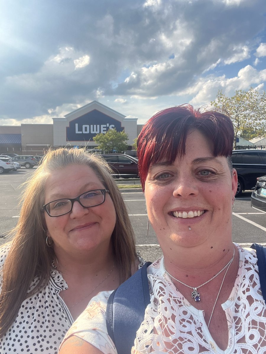 Empowered women empower women!!  #Loweswls2023 <a href="/eab0409/">Erica Baker</a>