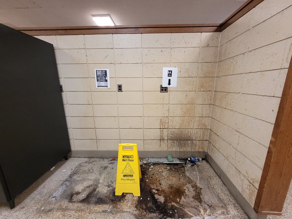 ESSmith00's tweet image. #TruEmu