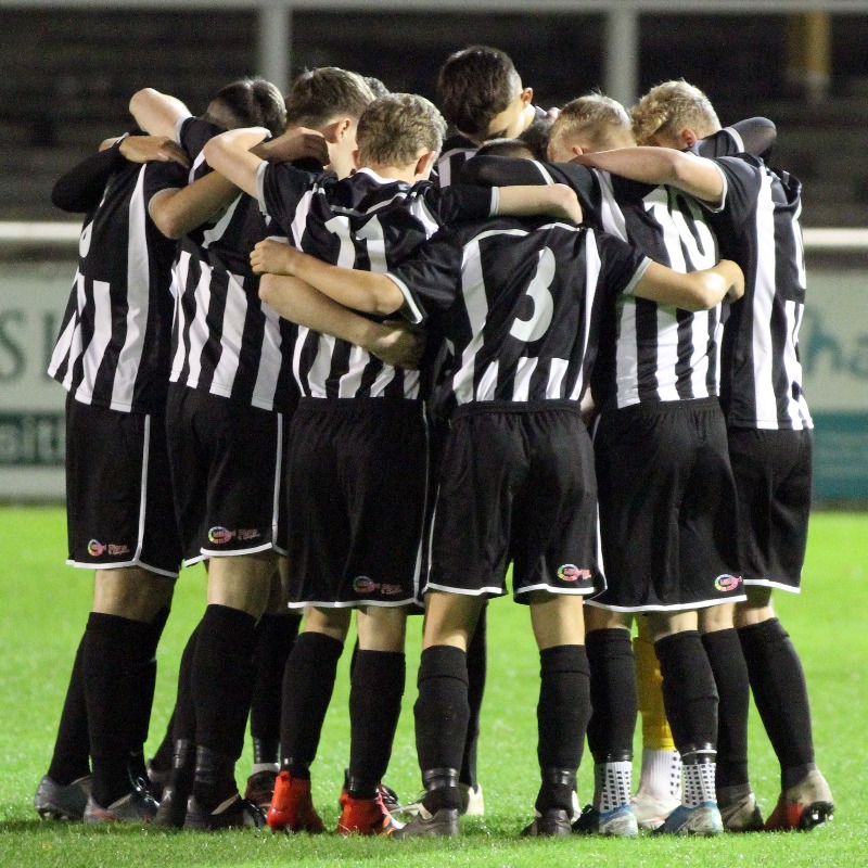 BathCity_FC's tweet photo. 💪 Our table-topping U18s side are in action at Twerton Park this Saturday

The match kicks off at 10:30 am and entry is free for all.

⚫️⚪️ #Romans