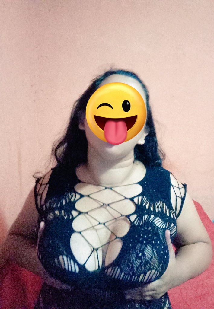 Abi_patossa's tweet photo. Hay calor o yo estoy caliente  🥵 🫠🤣🤣😈 https://t.co/3guCG1JeHm