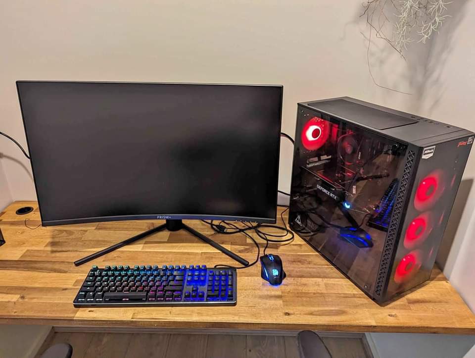 4thsonXhail's tweet photo. I finally bought the GPU I’ve been wanting to buy. Paid $3100 to a guy on FB market. Brought it home, she visited, asked how much? I told her, she was shocked. I’m expecting some sort of a bill soon (hair or nails).
#breakfastloading #phdlife https://t.co/s5GrC8QfRv