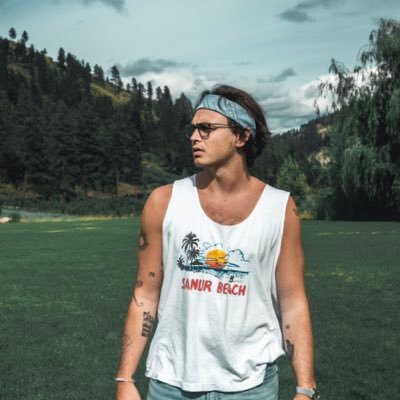 ashxxdmsolos's tweet photo. 🎀 Retweet for a solo DM with Jonah Marais (WDW) 🎀

Must follow us ! 
Picking on September 19, good luck ❤ https://t.co/bTFIhKmpS9