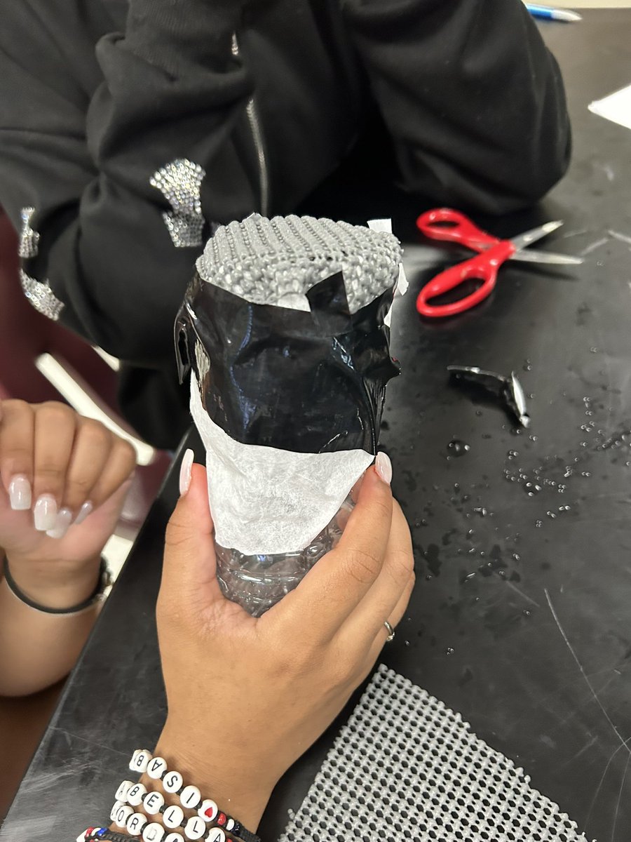 moliveira5757's tweet photo. Today we kept it PAW-sitive, as Tuesdays should be (🐻) and my 7th grade STEM classes’ engineered water filters using a variety of items from the classroom and home! Will they be successful?! Stay tuned…. 👀🫣🤞🏼 https://t.co/DzzyX8kjWz