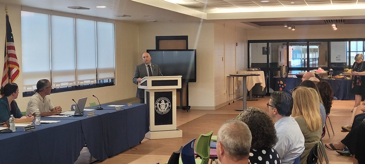 LFilippelli tweet media