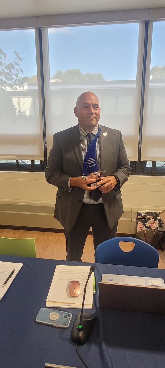 LFilippelli tweet media