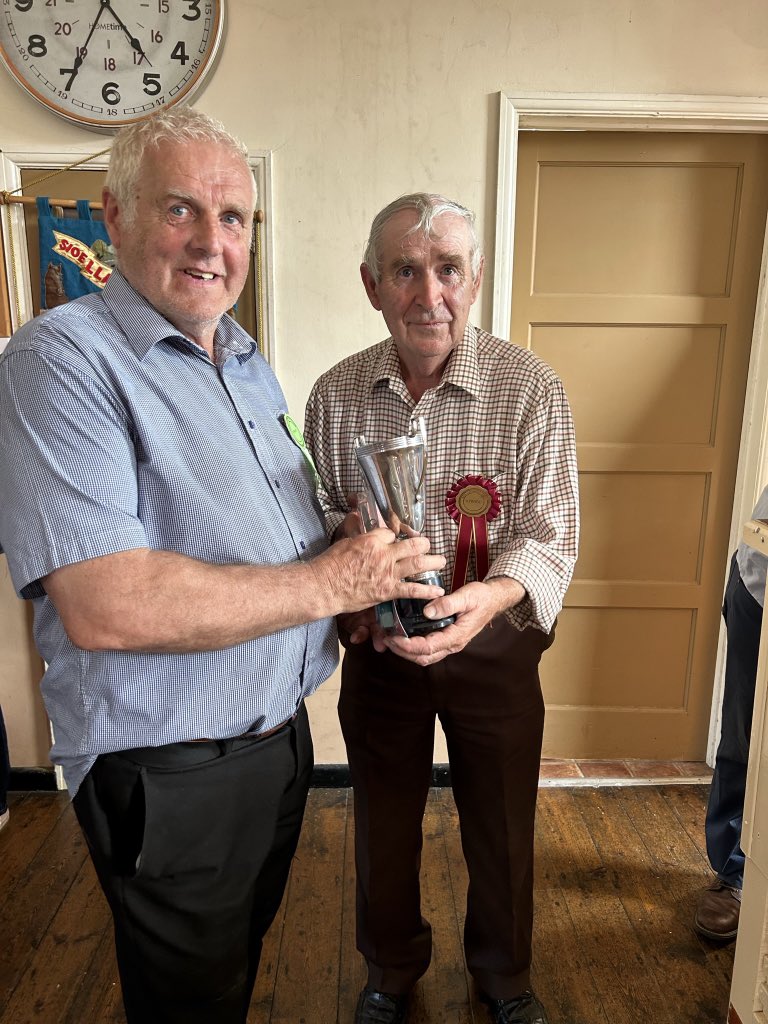 Sioe Llansawel Show (@llansawelshow) on Twitter photo 