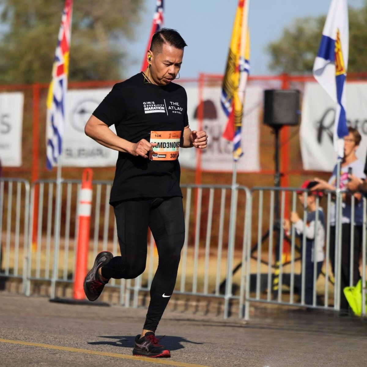High-fives and kudos to all the runners, families, and fans who made our hotel feel like the heart of the race! And to four of our Atlas all-stars: Jenny, Noli, Alexi, and Dennis, who not only conquered the marathon, but also our hearts this weekend! 🏃‍♀️🏃‍♂️💨💪

#runqcm