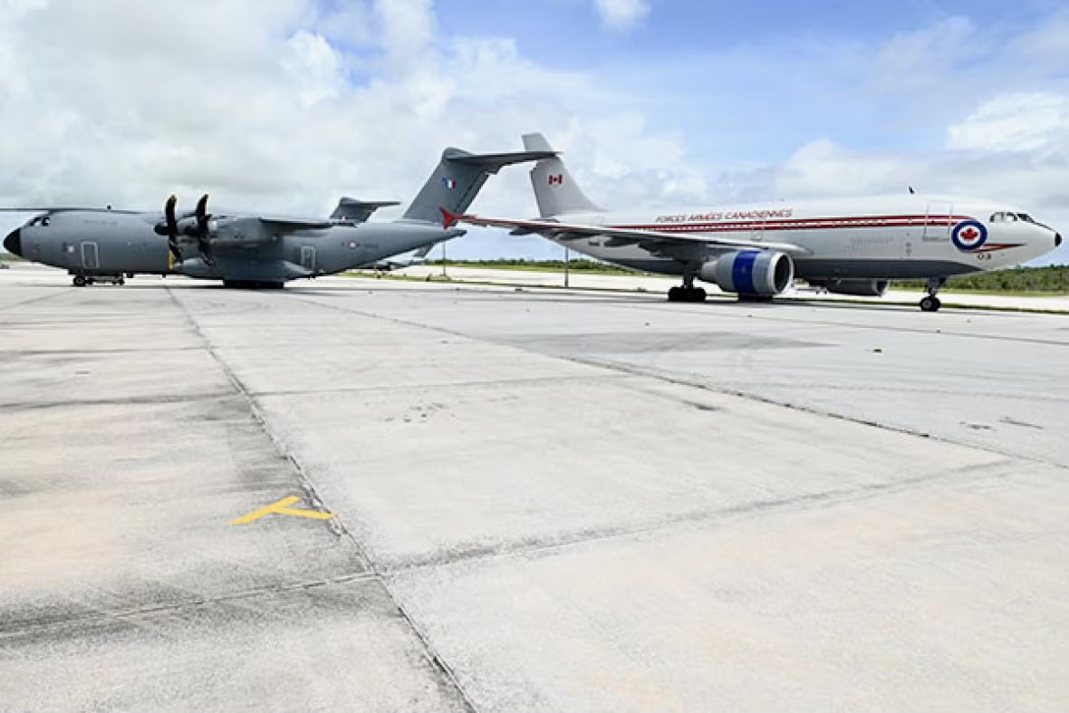 Airbus vs Airbus at Andersen AFB on Guam. The CBC has reported that in July, 2023 a Canadian RCAF CC-150 (A-310) rolled back into a French AF Airbus A-400M because the crew didn’t properly chock the wheels 🫣 

(📷 Royal Canadian Air Force)