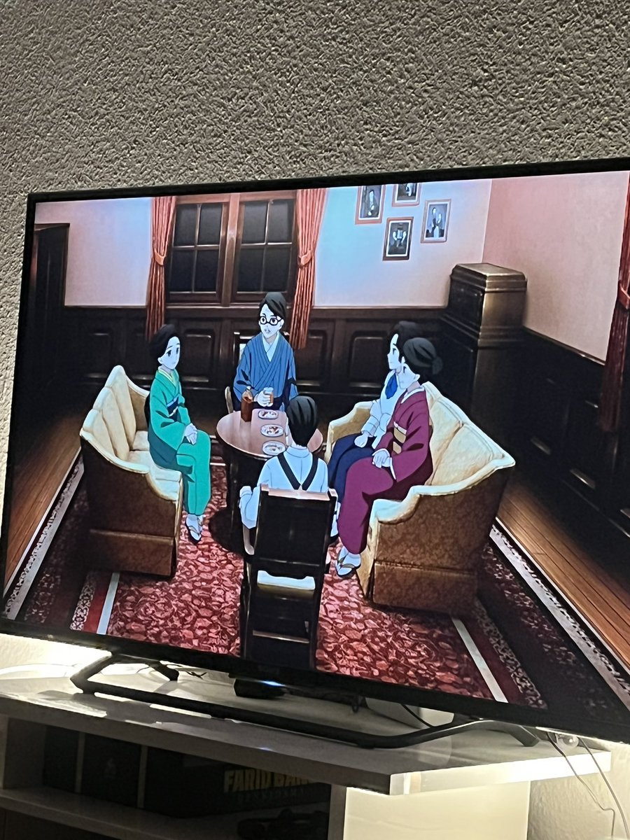 Kaum quitted man nach 13 Jahren WoW und plötzlich beginnt man wieder mit gemütlichen Abenden auf der Couch und fährt sich Animes rein. 
Physio -> Benchtraining -> Couch + geiles Essen -> Demon Slayer bingen.