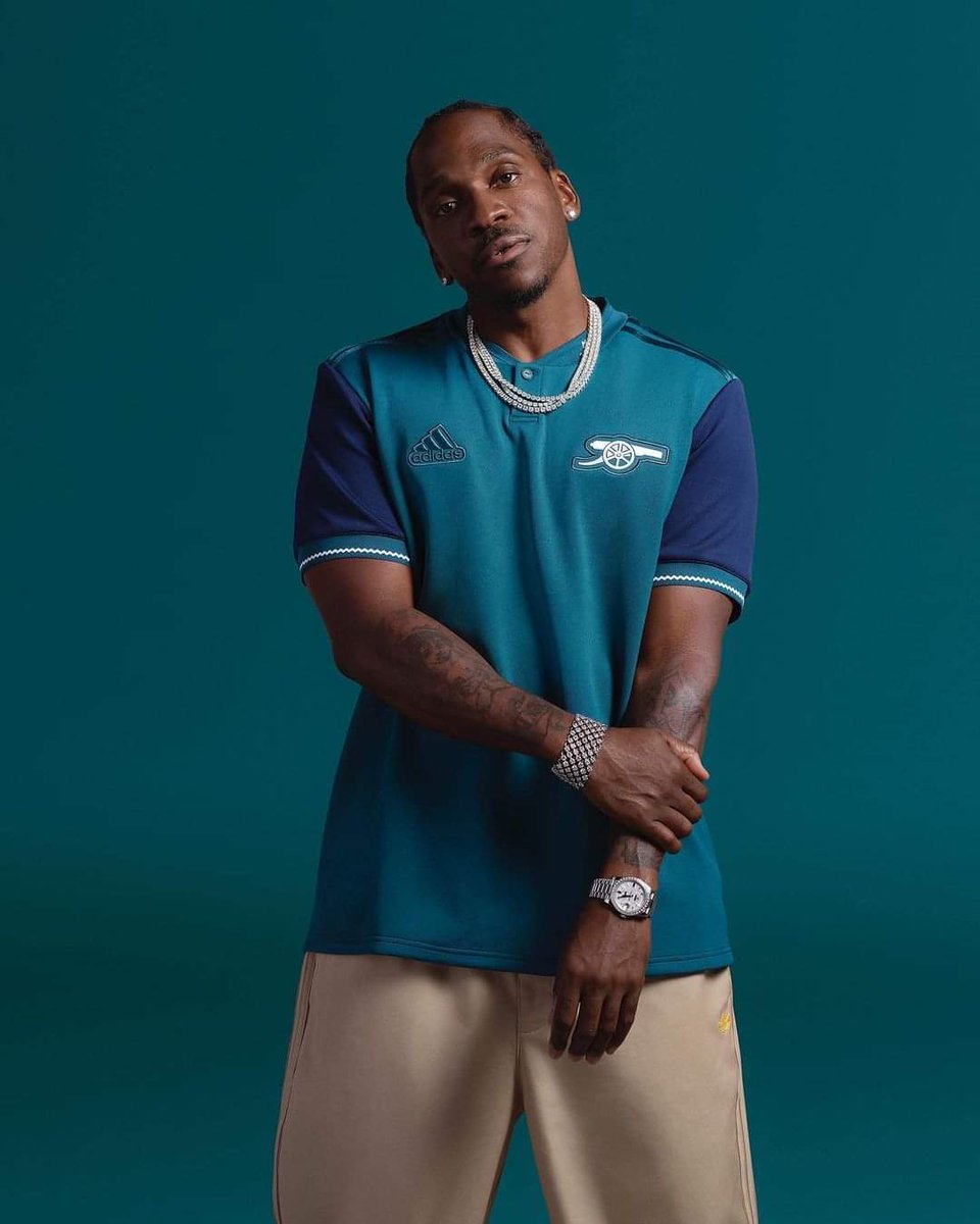 HPgrafiks's tweet image. Pusha T and Adekunle Gold repping Arsenal and Manchester United's new adidas 'LFSTLR' collection 👕

#Pusha #Adekunlegold #MUFC #ARS