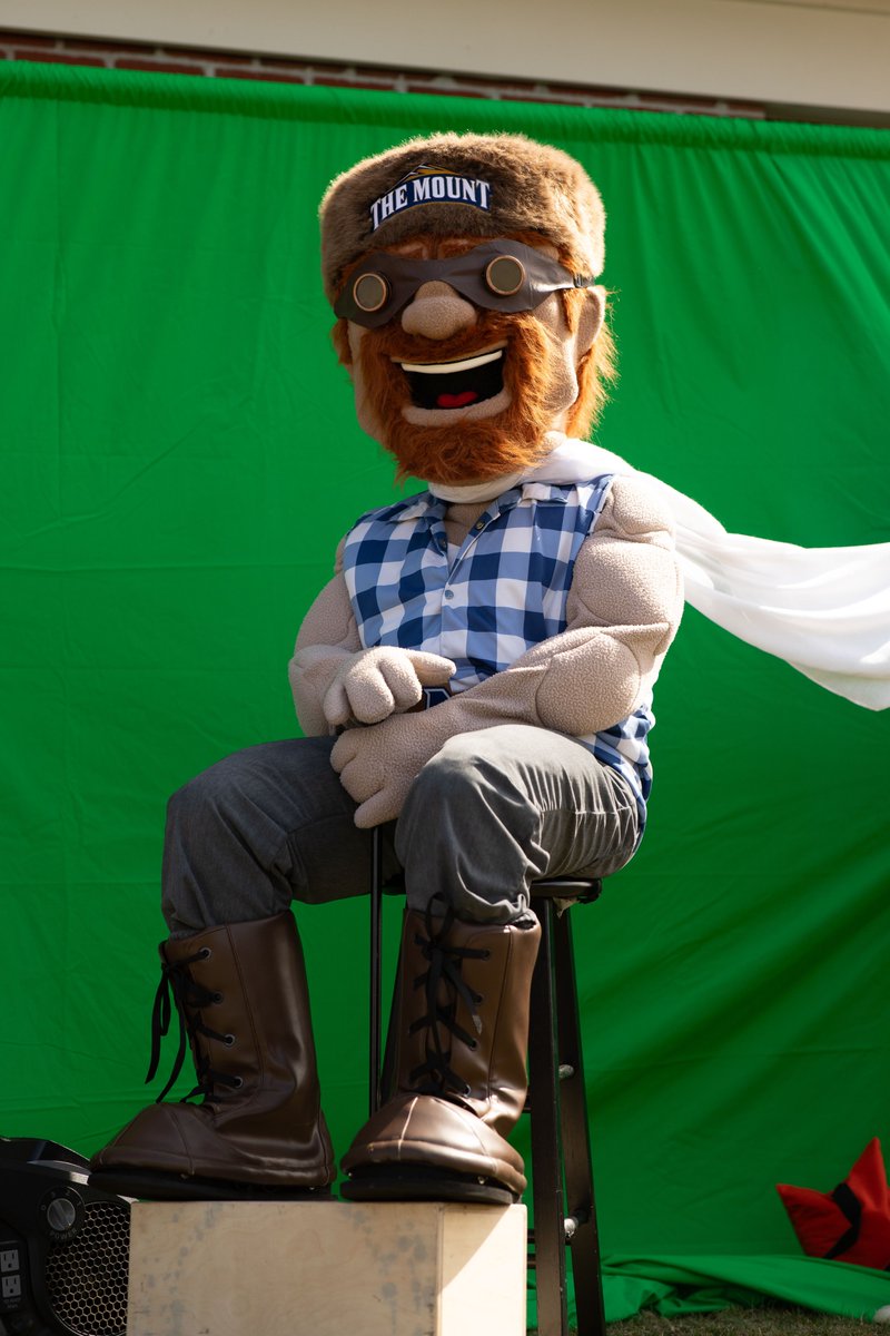 What has Emmit been up to? Find out by submitting your application today at msmary.edu/apply

#GoMount!