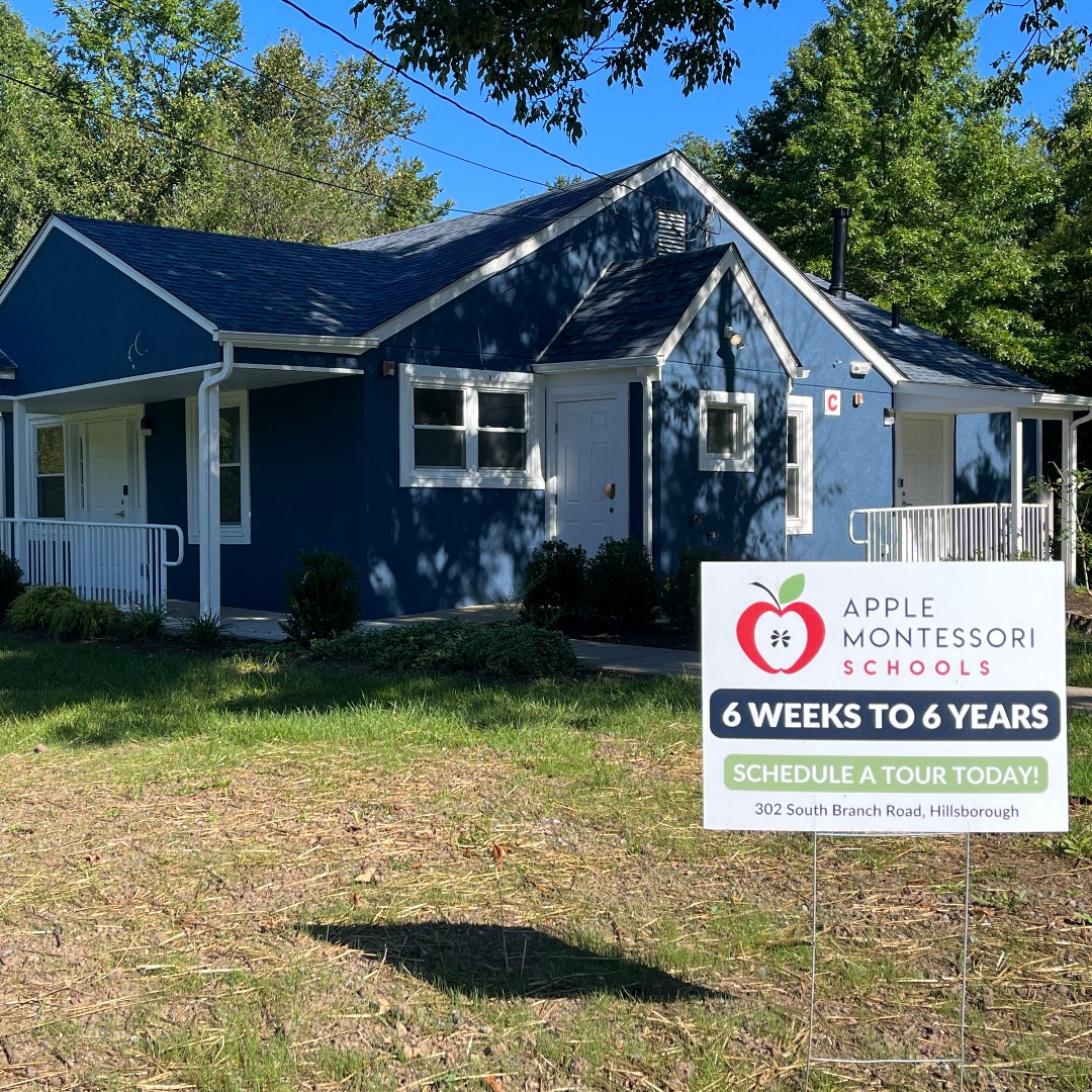 AppleMontSchool's tweet photo. Sunny skies, freshly painted buildings and an (almost completed!) Outdoor Classroom at our new #Hillsborough location. Soon we’ll offer in-person tours so you can check it out yourself. In the meantime, schedule a virtual tour today! https://t.co/5smHJe9G7a https://t.co/rhDqyTRCwO