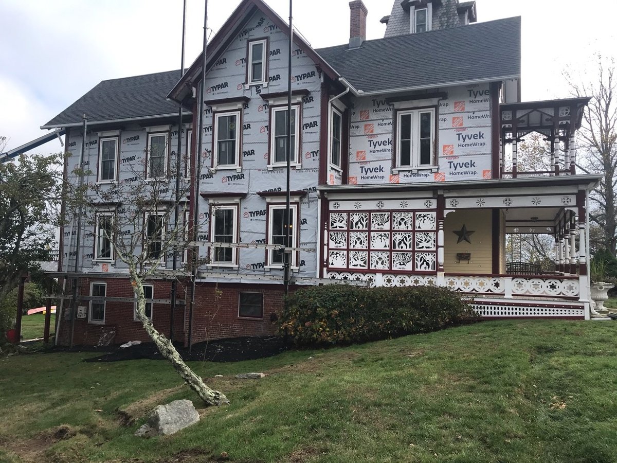 AdvancedGCCT's tweet image. At Advanced Group, we take immense pride in our journey of helping our clients preserve the essence of history in their homes. 🏡💖

 #PreservingHistory #LocalContractors #HistoricalHomes #ExpertiseMatters